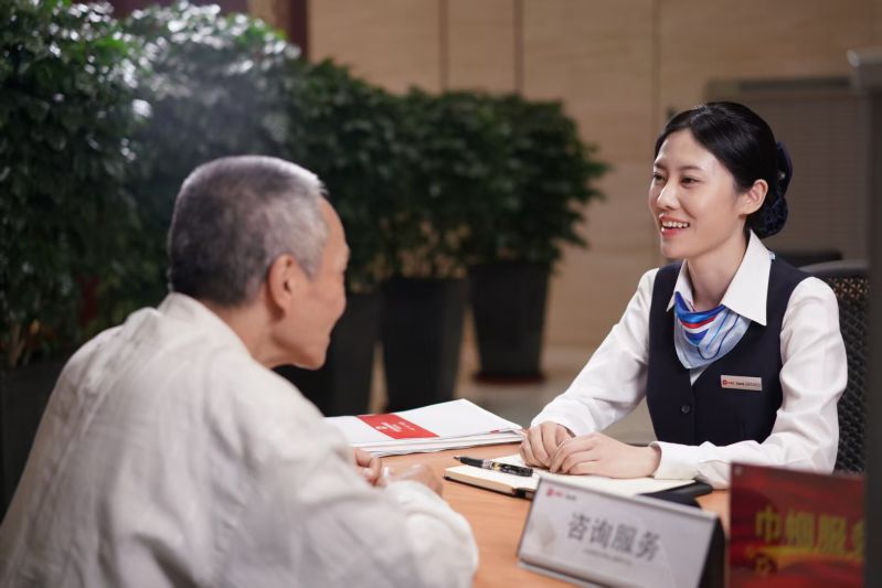 配图4：东莞农商银行持续丰富服务场景，提升养老金融服务质效